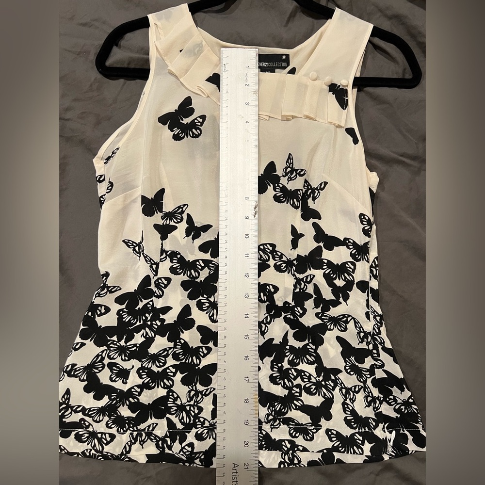 100% Silk Butterfly Top szS - Picture 15 of 15